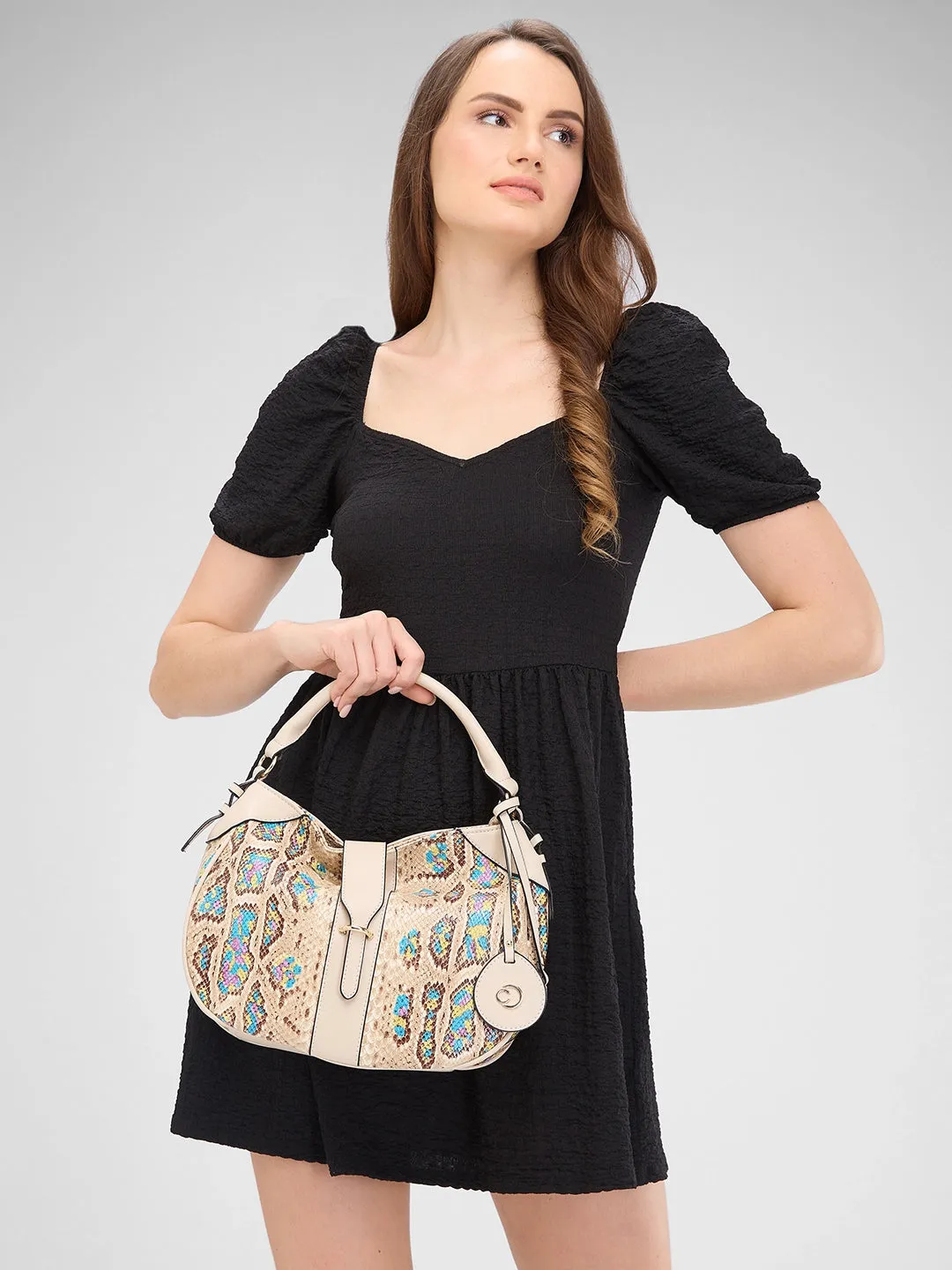 Caprese Archie Hobo Medium Beige