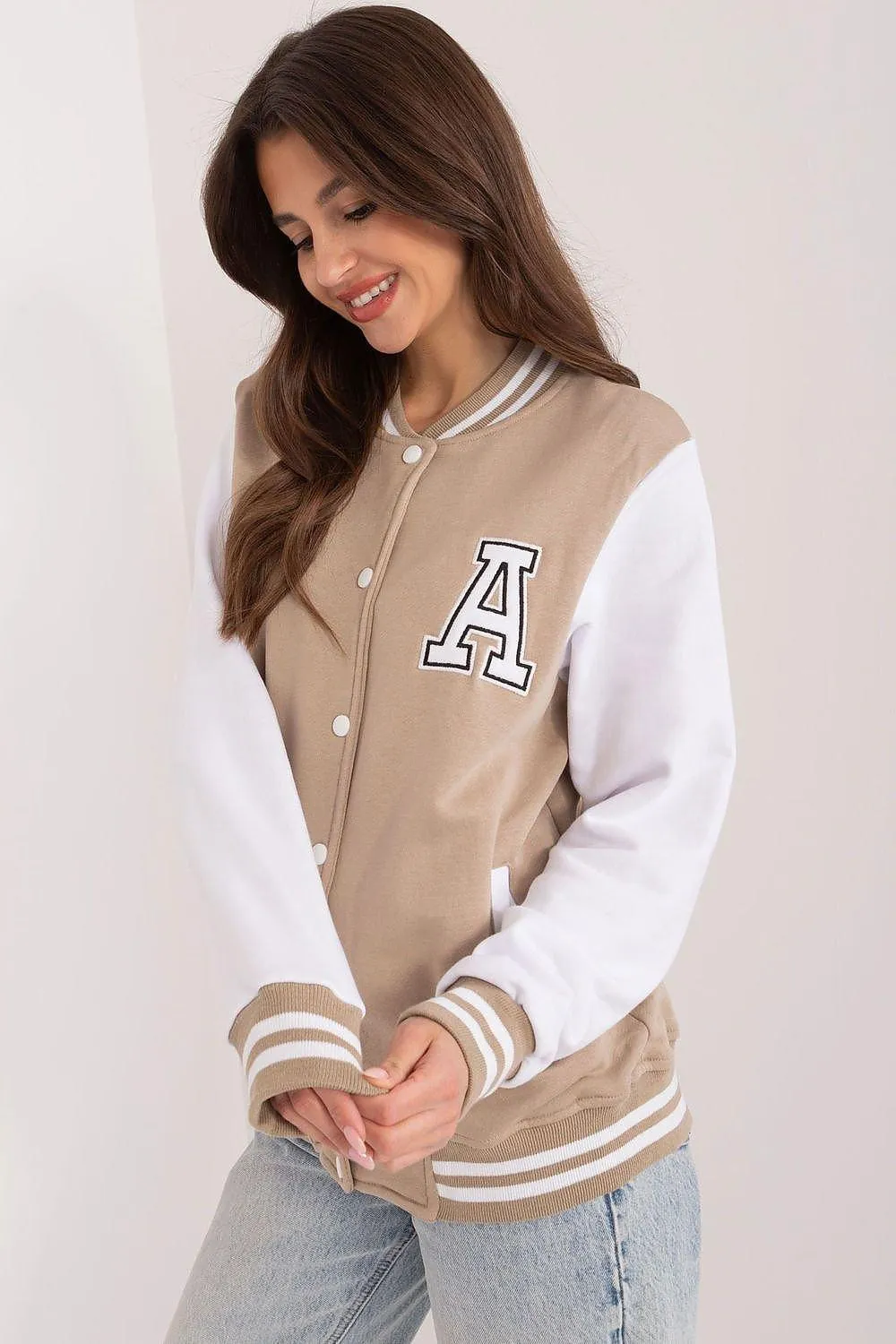Chic Snap Button Sweatshirt for Active Women
