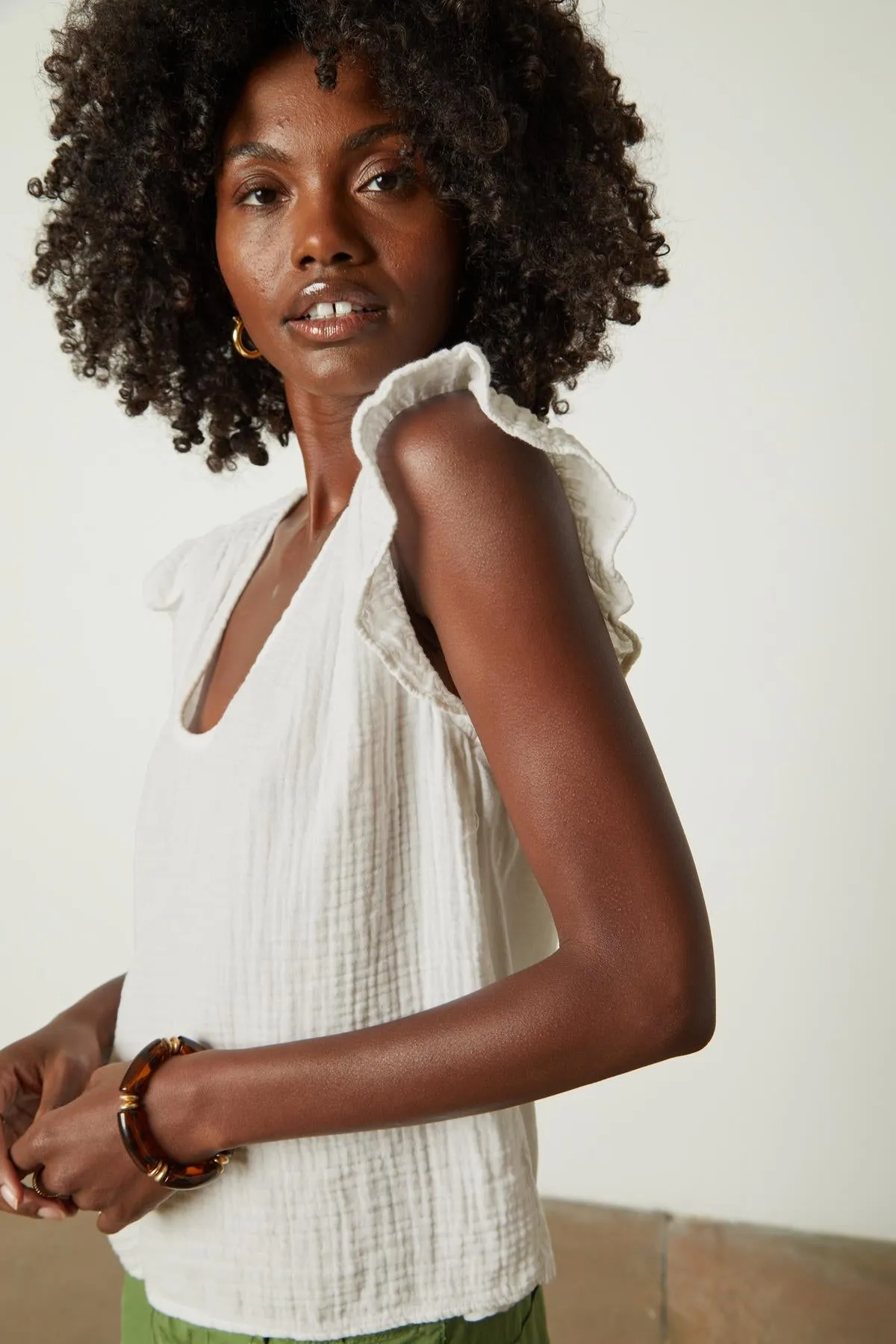 REMI RUFFLE SLEEVE TOP