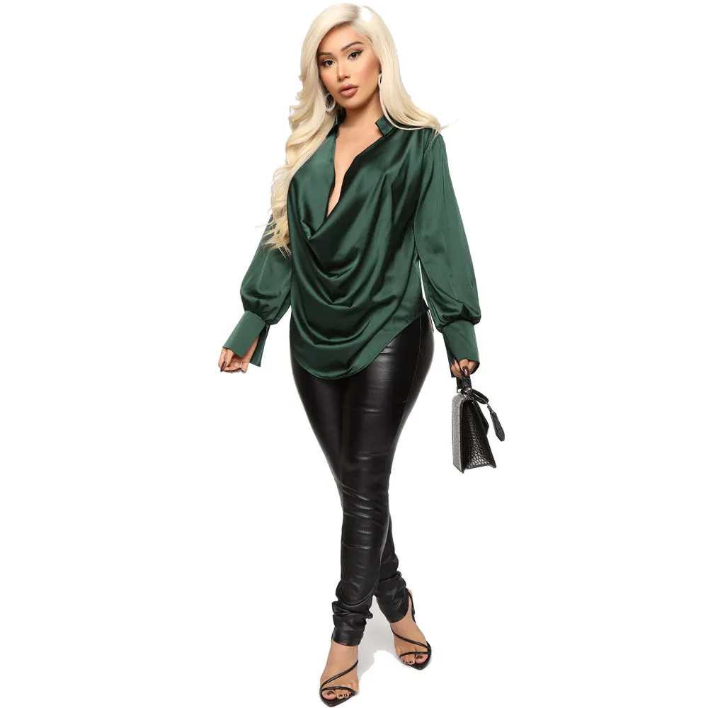 Shannon  Langarm Satin Oberteil mit tiefem V-Ausschnitt