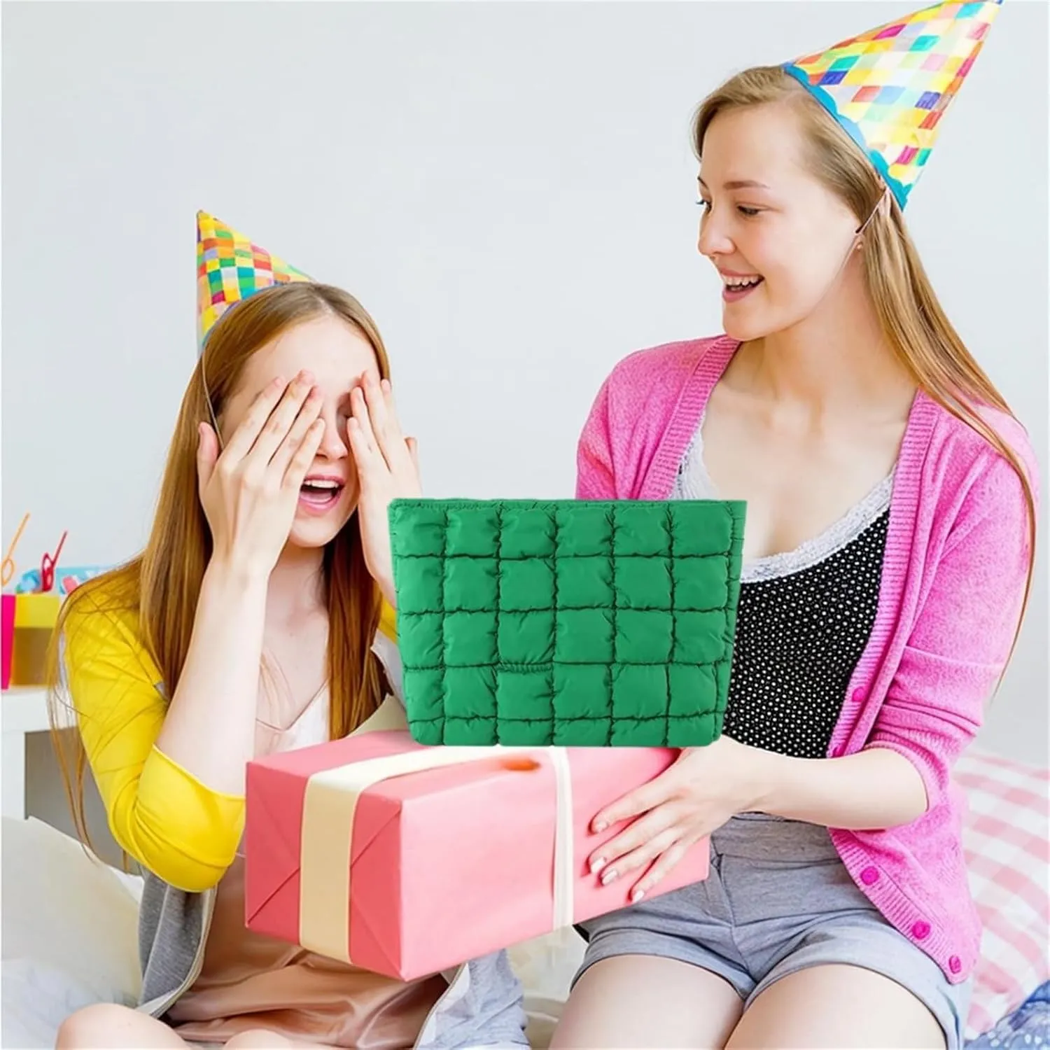Soft Checkered Quilted Puffy Makeup Bag for Women, Aesthetic Puffer Cosmetic Bag Pouch for Purse (Green)