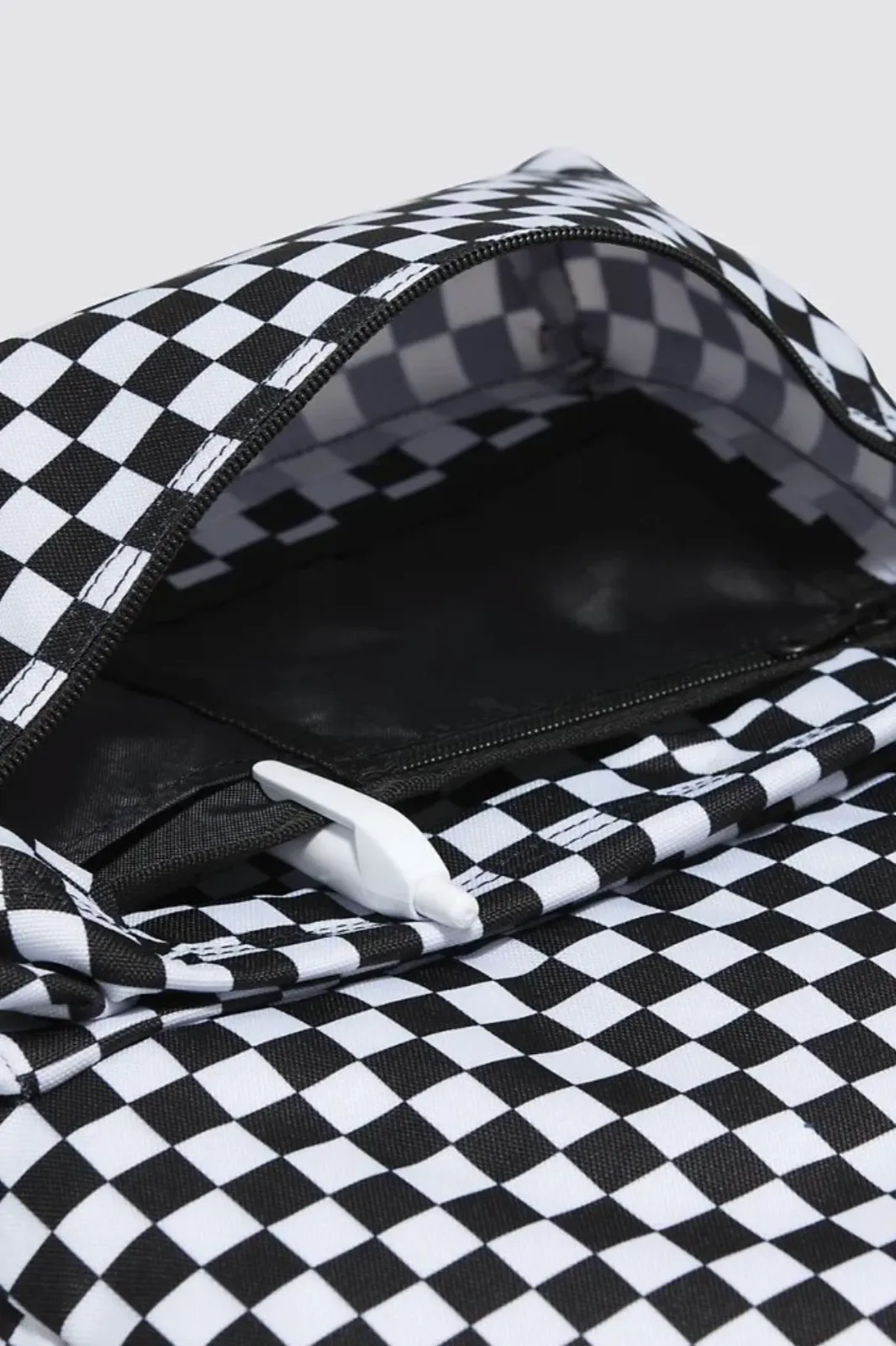 VANS OLD SKOOL CHECK BACKPACK - BLACK/WHITE CHECKER
