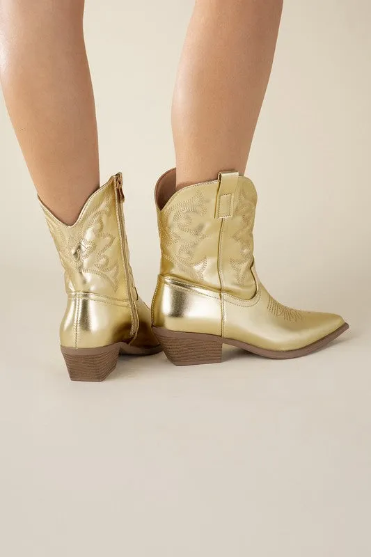 WILLA Western Booties