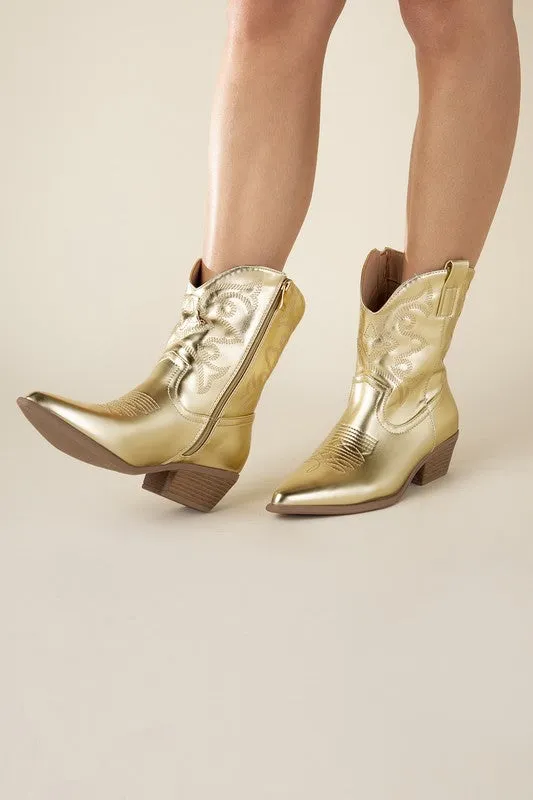 WILLA Western Booties